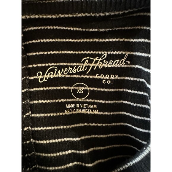 Universal Threads Womans Long Sleeve Striped Boat Neck Top Shirt Sz XS - Picture 4 of 5